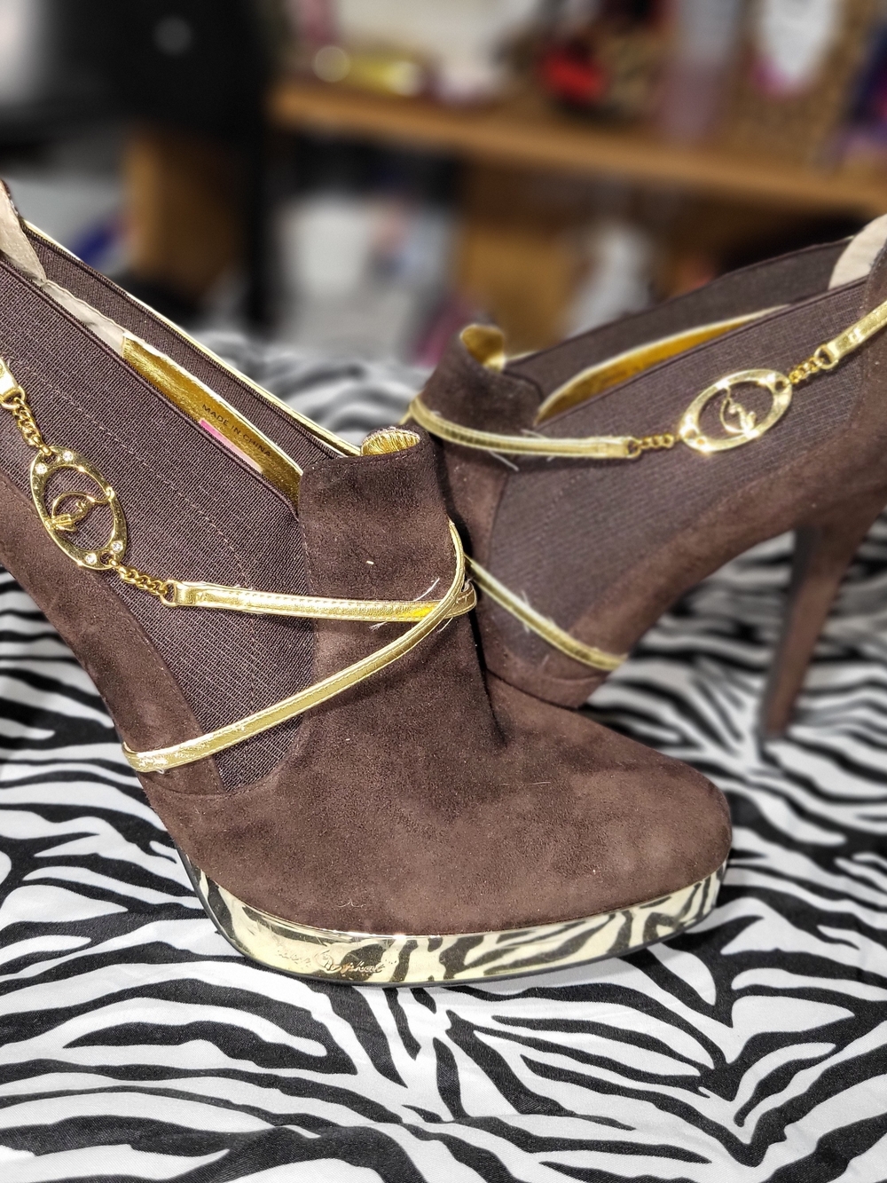 Baby Phat Brown suede and gold platform heels with gold logo chain